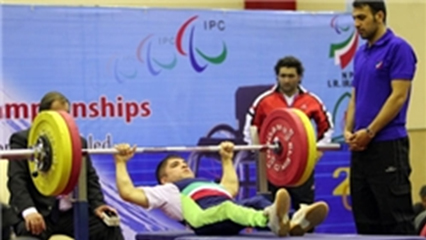 محمدجواد رازی در اردوی تیم ملی وزنه‌برداری جانبازان و معلولین